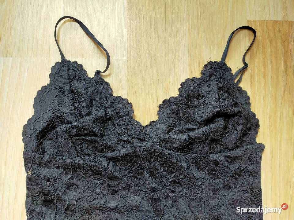 Koronkowa czarna sukienka Łódź