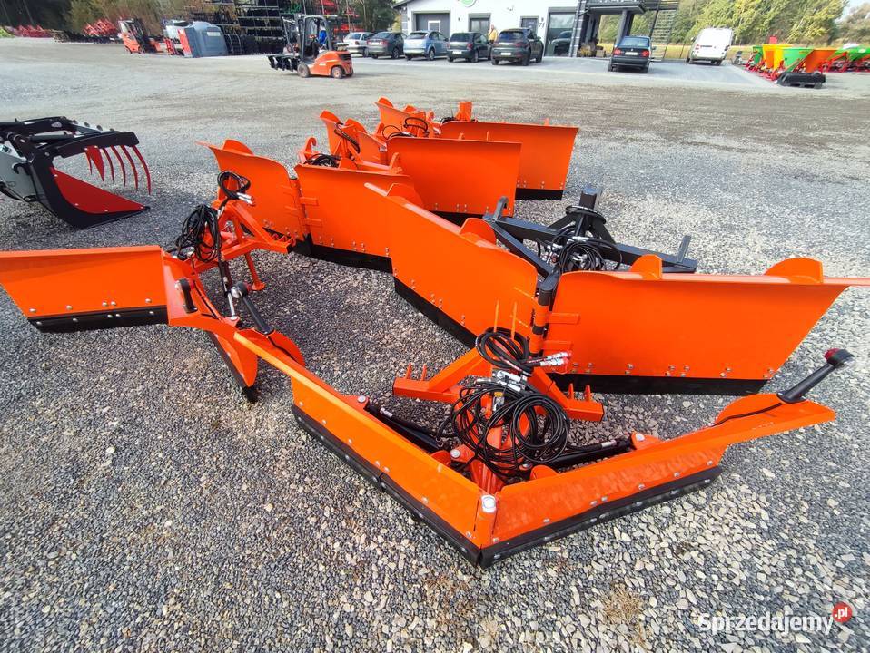 Duży mocny pług do śniegu strzałka Metal Technik