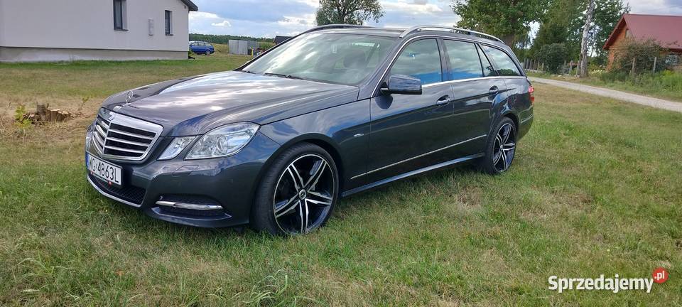 Mercedes w212 e200 18 184 Rok produkcji 2010 mazowieckie Żelechów