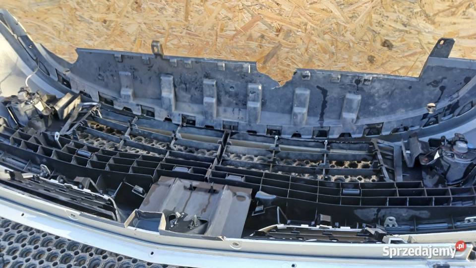 RENAULT MODUS ZDERZAK PRZÓD HALOGEN TED11 Pasy przednie i tylne Zbierkowo