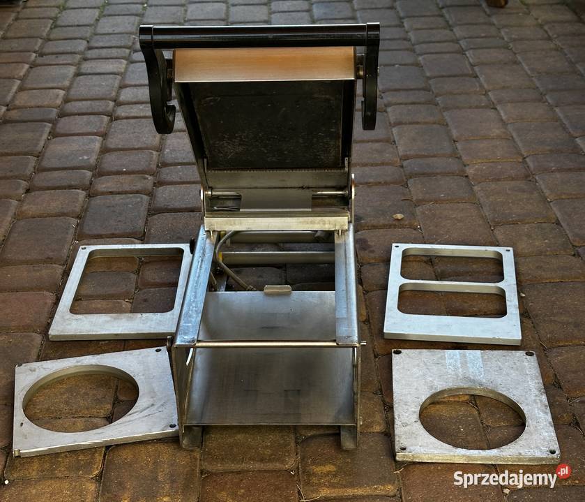 Zgrzewarka do tacek Duniform D10 z matrycami Gastronomia