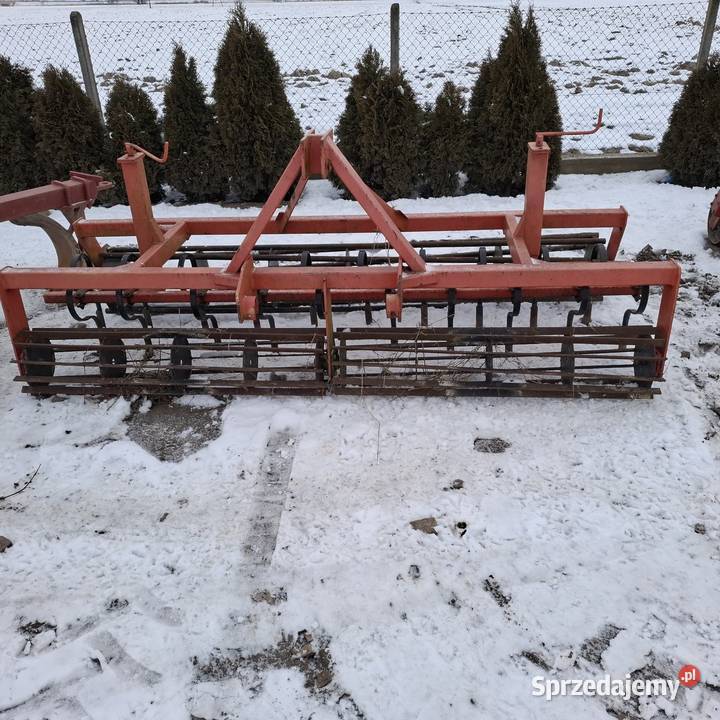 Agregat uprawowy 3m z wałem z przodu i ciężkim Wieluń