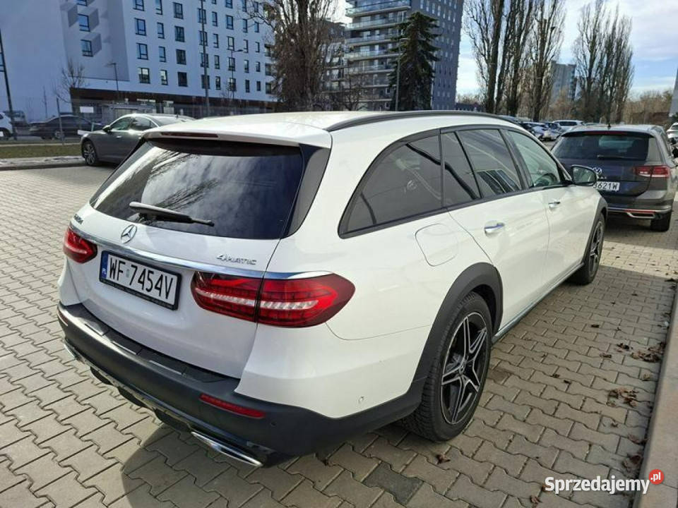 Mercedes CE 220 Komorniki