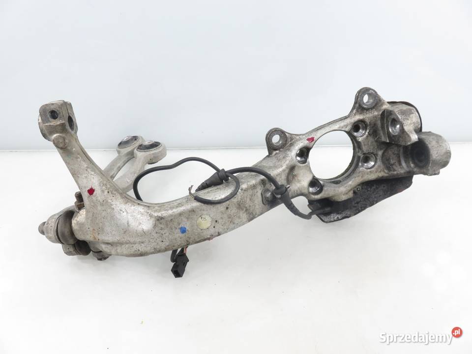 ZWROTNICA PRZEDNIA PRAWA AUDI A6 C5 42 Piasty i łożyska kół