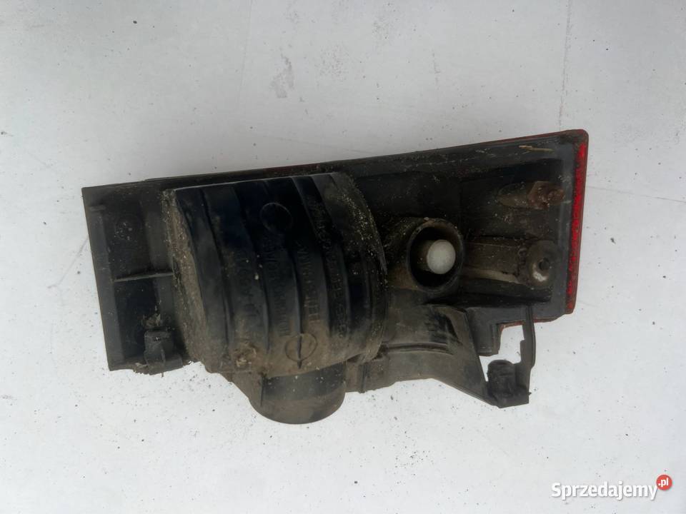 Lampa przeciwmgielne prawy Opel Meriva A Lampy przeciwmgielne Ostrzeszów sprzedam
