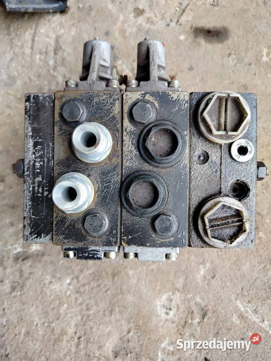 Rozdzielacz dwusekcyjny nowy Pińczów