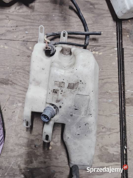 Zbiorniczek spryskiwaczy Alfa Romeo 156