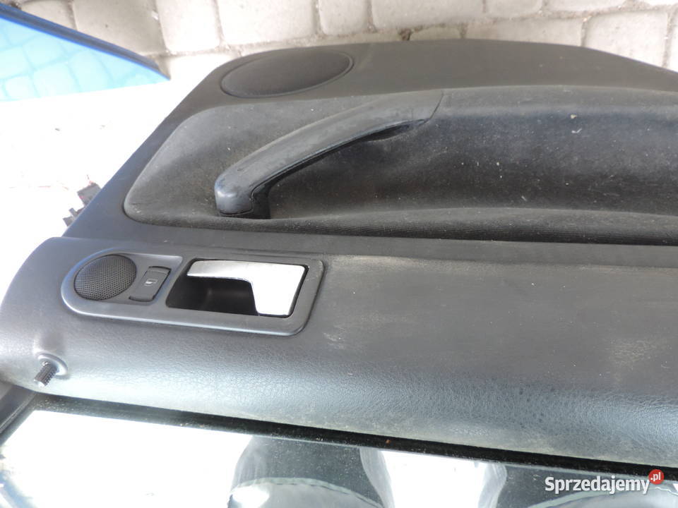 VOLKSWAGEN GOLF 4 5D DRZWI LEWY TYŁ sprzedam