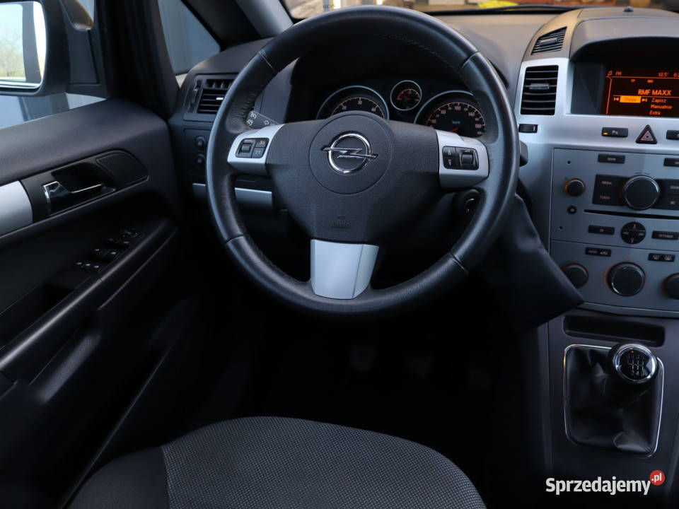 Opel Zafira 17 CDTI przyciemniane szyby Zafira sprzedam