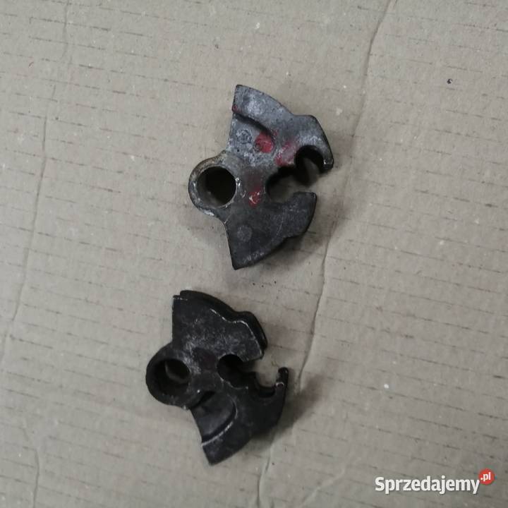 Uchwyt linki Nissan Navara w bębnie