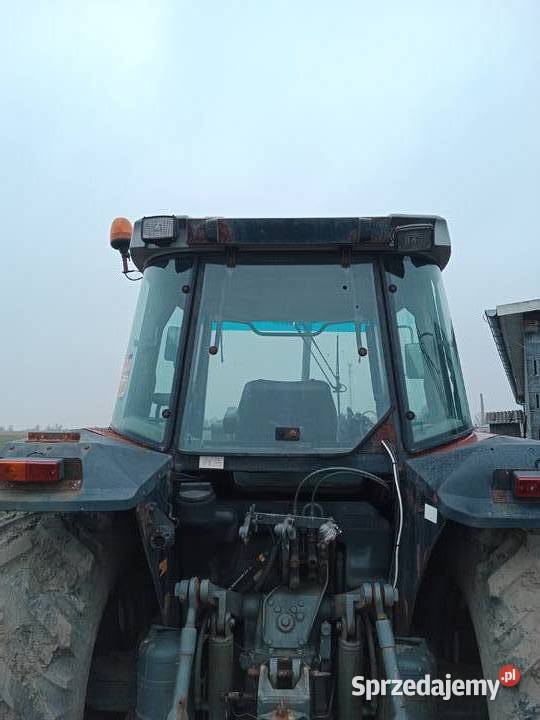 Massey Ferguson 6150 z turem pneumatyka