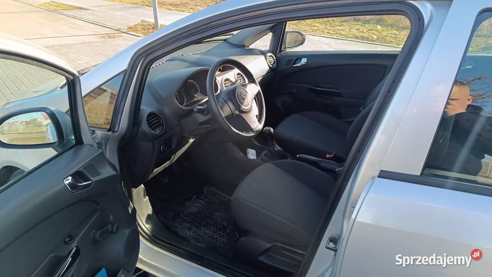 Opel corsa 12 benz klima alumy Opel Łuków sprzedam