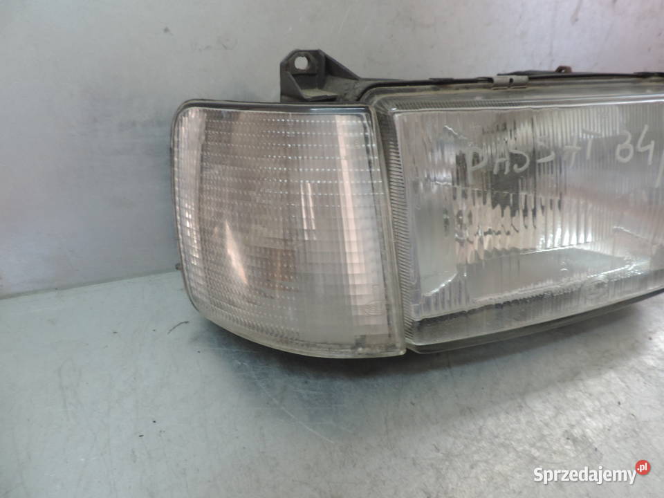 LAMPA PRAWA PRZEDNIA VW PASSAT B4 lampy przednie Części samochodowe