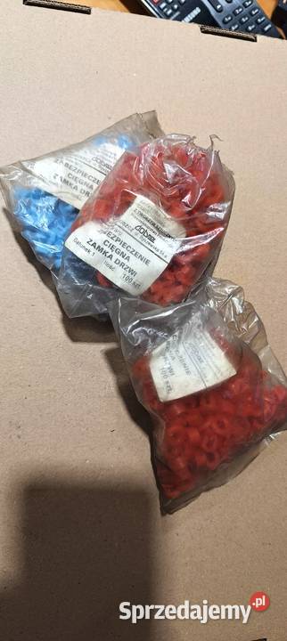 Spinka listwy ozdobnej fiat 125p Spinki listwy osobowe Listwy i nakładki małopolskie Chrzanów