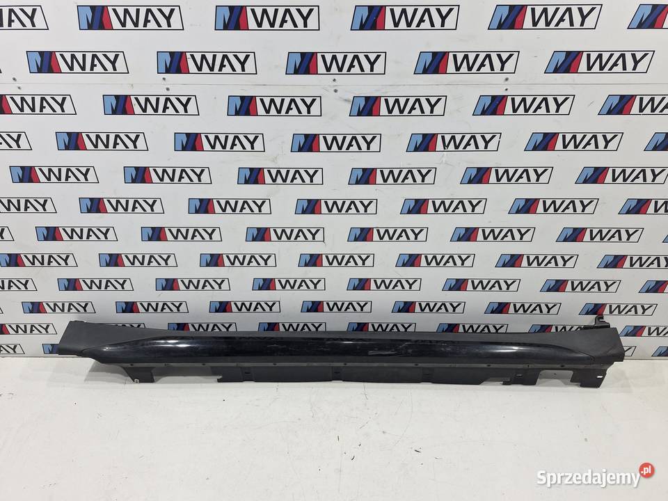 BMW X1 F48 LISTWA NAKŁADKA PROGOWA PRAWA 7332328