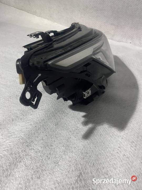 Lampa prawa VW Golf VIII Full Led 19 Jasienica