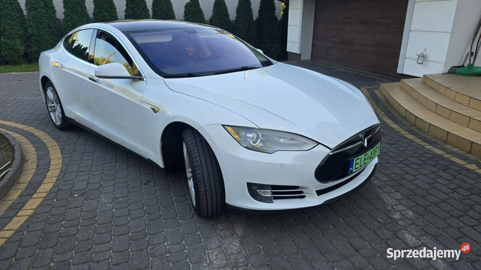 Tesla Model S Darmowe Ładowanie SC01 Karczew