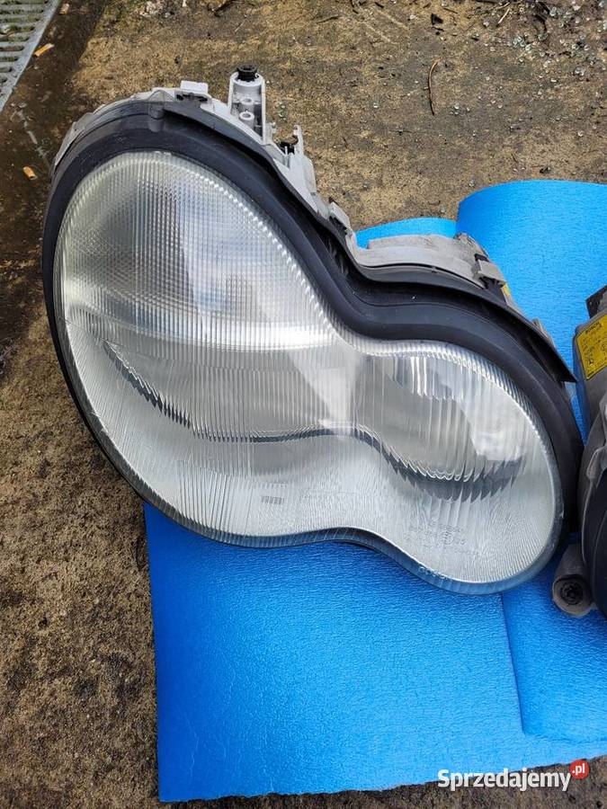 Lampy przednie w203 przedlift Uniwersalne Słupsk