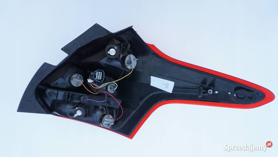 LAMPA TYŁ LEWA FORD FOCUS MK3 HB