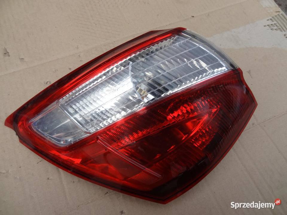 LAMPA LEWA TYLNA TYŁ NISSAN QASHQAI I J10 2 LIFT