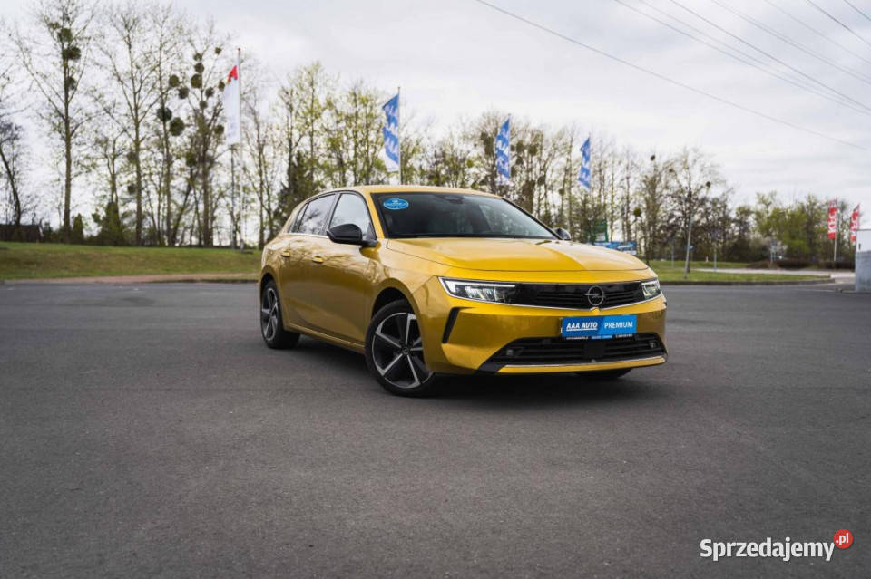 Opel Astra 12 Turbo światła LED Zabrze