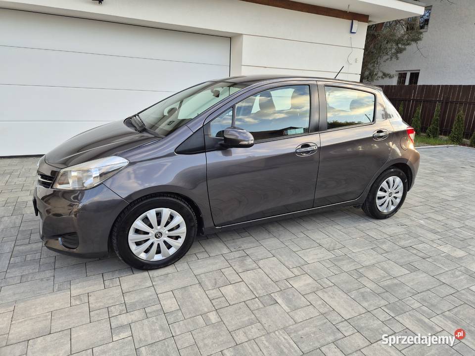 Toyota Yaris Prywatnie Salon Polska Bezwypadk nieuszkodzony mazowieckie Warszawa