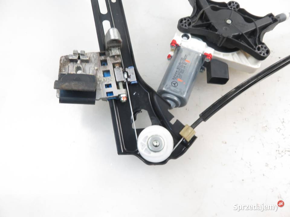 PODNOŚNIK SZYBY PRAWY MERCEDES 207 2077200246 osobowe