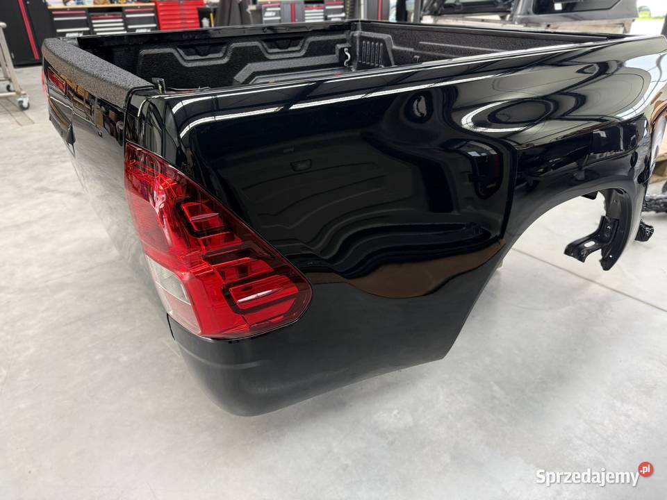 Paka HILUX Skrzynia Ładunkowa Toyota Hilux 2015 Pasłęk