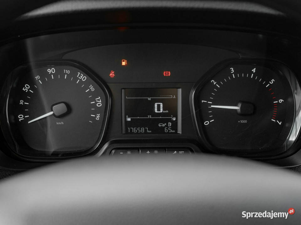 Toyota ProAce WD1818PKombi 20 D4D Long 9os Czcof centralny zamek pomorskie sprzedam
