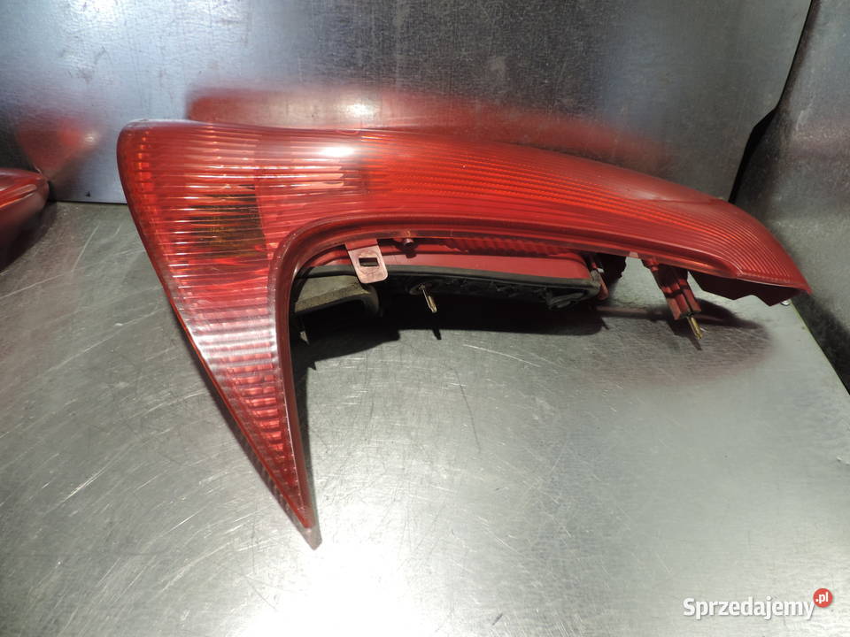 PEUGEOT 206 SW LAMPA PRAWY TYŁ osobowe Części samochodowe Nowy Sącz