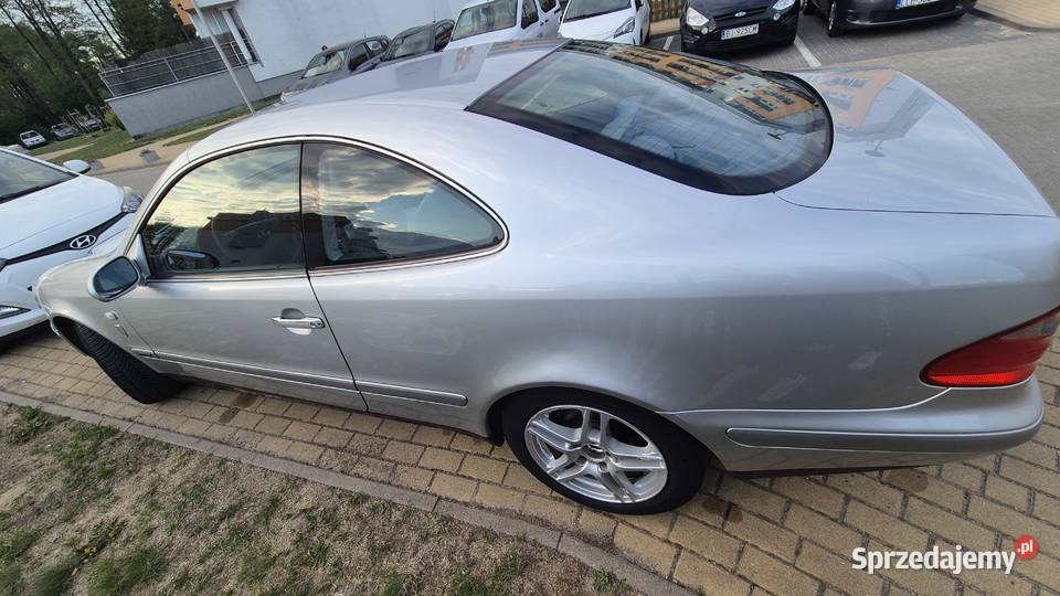 MercedesBenz CLK 200 20 136 Coupe srebrny mały Białystok
