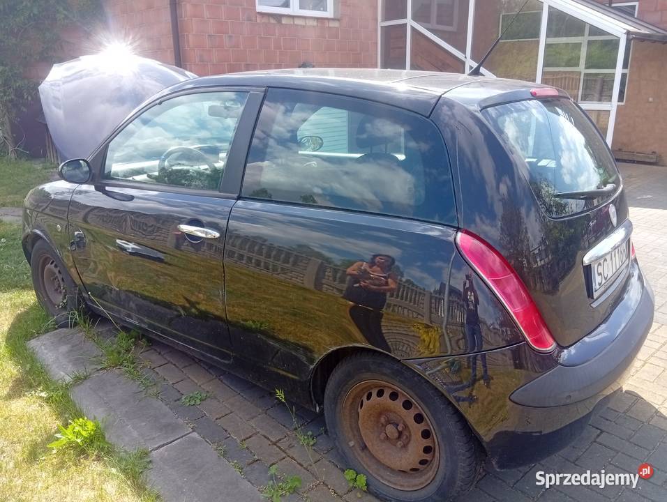 Lancia Ypsilon