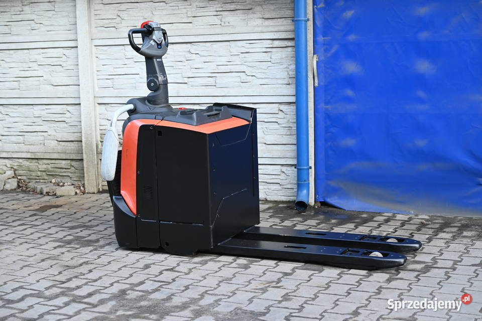 Paleciak elektryczny Toyota BT LPE 200 2000 2016 Wózki widłowe śląskie Częstochowa