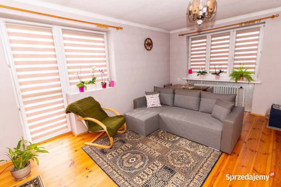 Dom 135m2 garaż działka 413m2 Kasztanowa mieszkalny Ostrowiec Świętokrzyski sprzedam