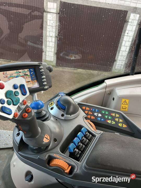 Fendt 930 933 936 927 924 828 826 Mały przebieg Wspomaganie kierownicy