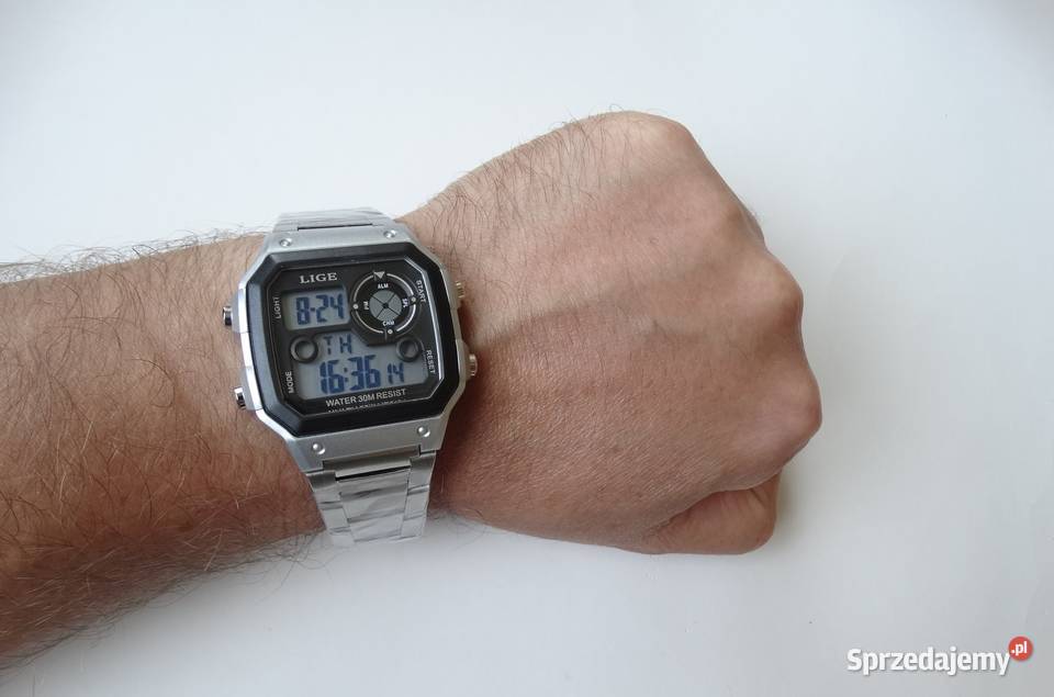 Zegarek męski elektroniczny w stylu retro Casio