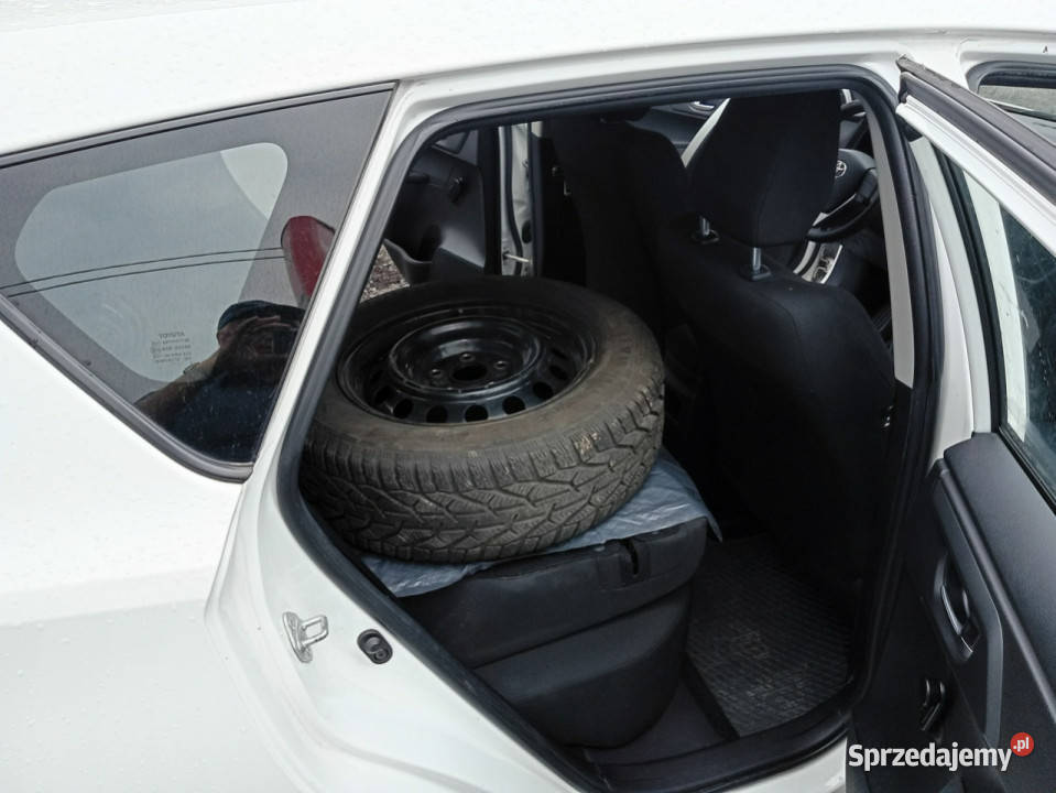 Toyota Auris II 2012