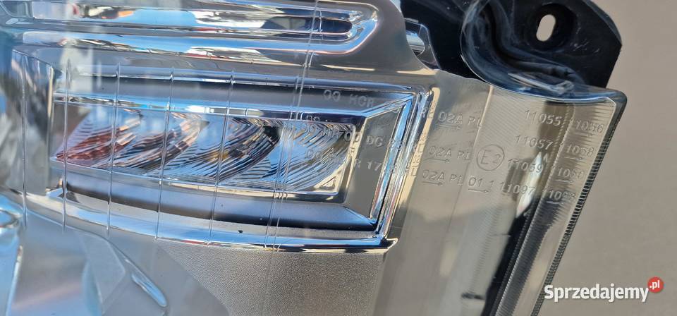 RENAULT GAMA T RANGE REFLEKTOR LAMPA LEWA H7 Lampy przednie Bieleń sprzedam