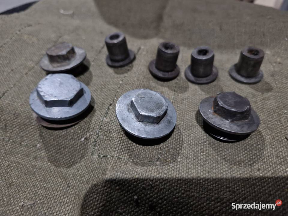 Junak M10 M07 elementy głowicy korki tuleje Grodzisk Mazowiecki
