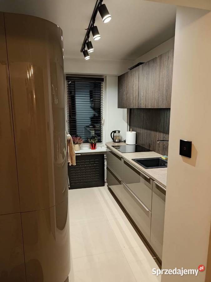 Mieszkanie w centrum Błonia 3 pokojowe o