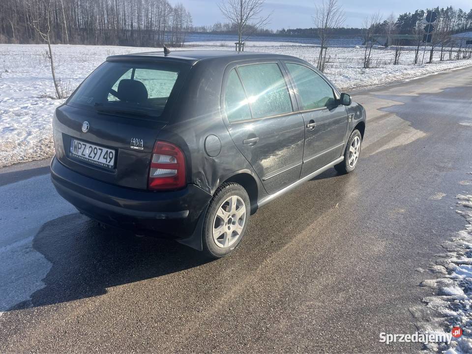 Skoda Fabia 14 benzyna 2002r Czarna Alu Hak Rutki-Kossaki sprzedam