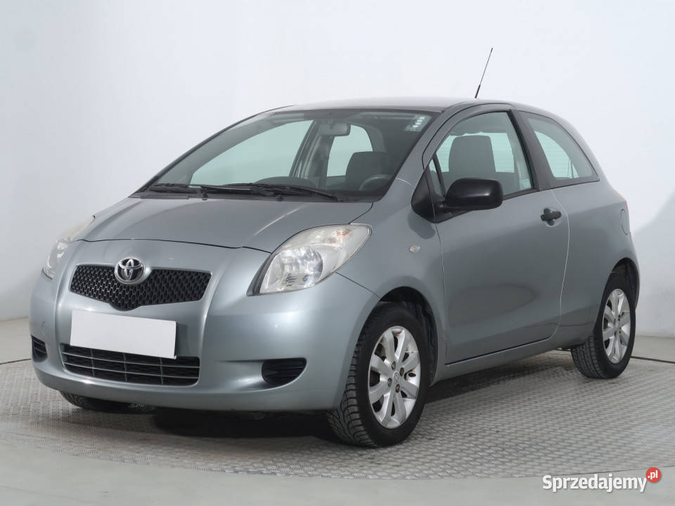 Toyota Yaris 13 VVTi isofix Zabrze