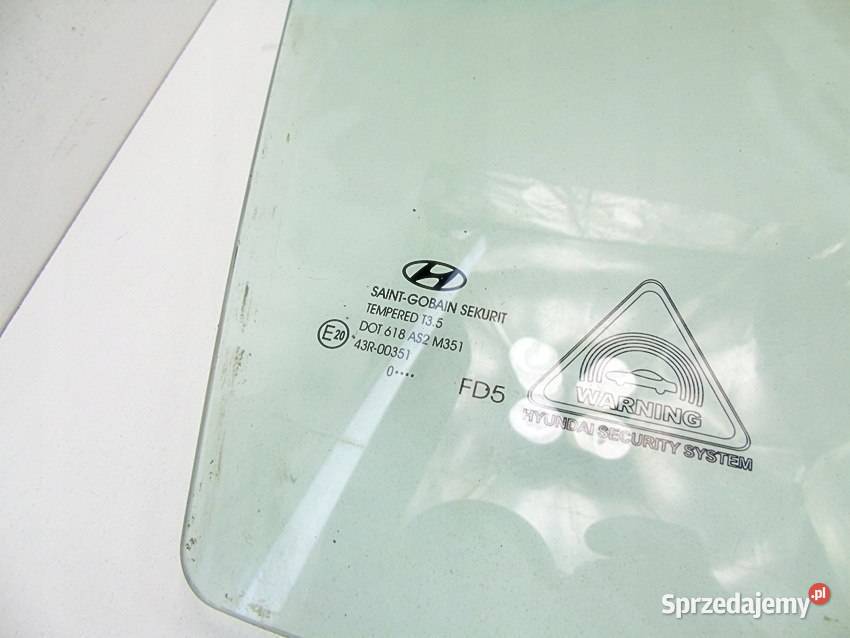 Szyba drzwi prawy przód Hyundai I30 FL 2010r