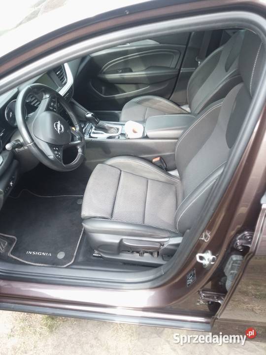 Sprzedam opla insignie gniazdo USB łódzkie Zduńska Wola sprzedam