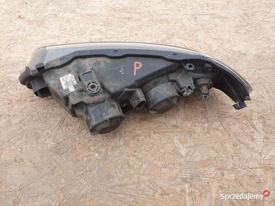 NISSAN ALMERA N16 LAMPA PRAWA PRZÓD PRZEDNIA Prawe Międzychód