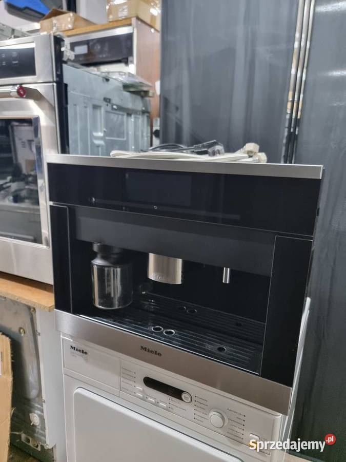 Ekspres do kawy Miele CVA 6805 M Touch 15 bar Wrocław