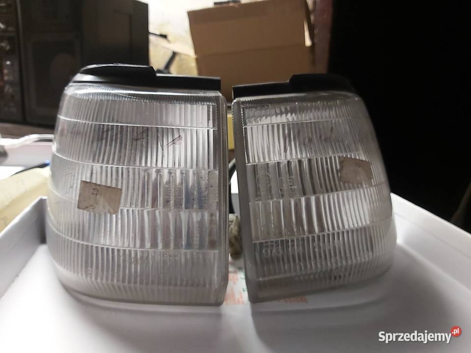 Lampy przednie kierunkowskaz prawy i lewy Mazda Toruń