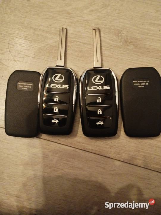 Sprzedam dwie obudowy scyzoryk pasujące do Dębinki sprzedam