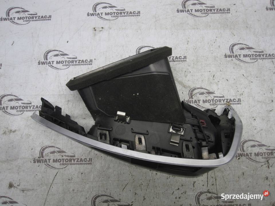 FORD FOCUS III 12r kratka nawiewu osobowe