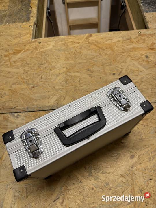 Walizka aluminiowa 380x260x120 Konradówka